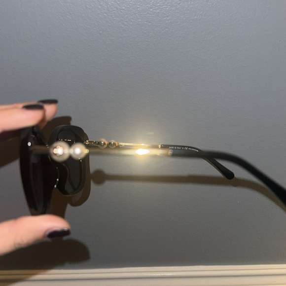 Chanel sunglasses!! - Picture 5 of 7